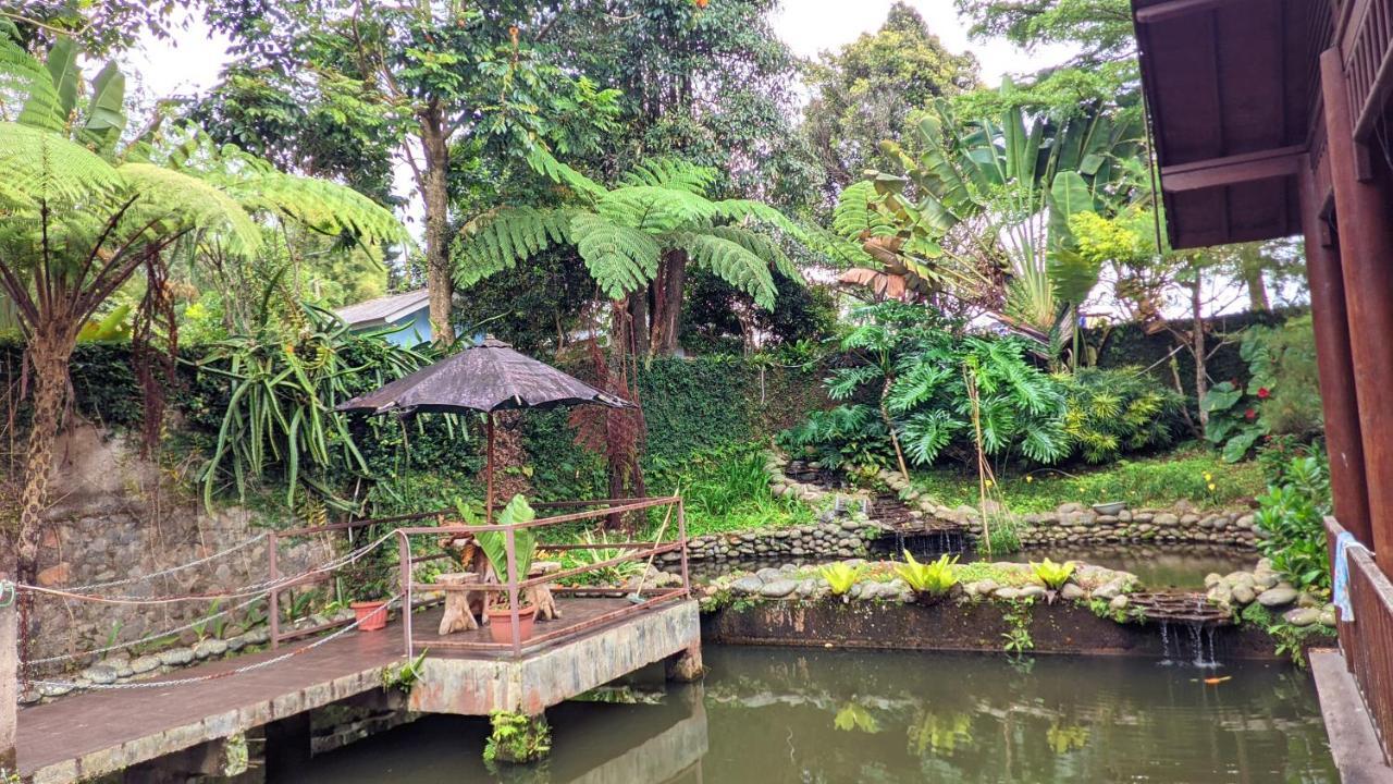 Garden Villas Cipanas Sindanglaya Exterior foto